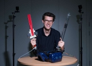 学生使用 3D 打印机设计更安静的吹叶机附件